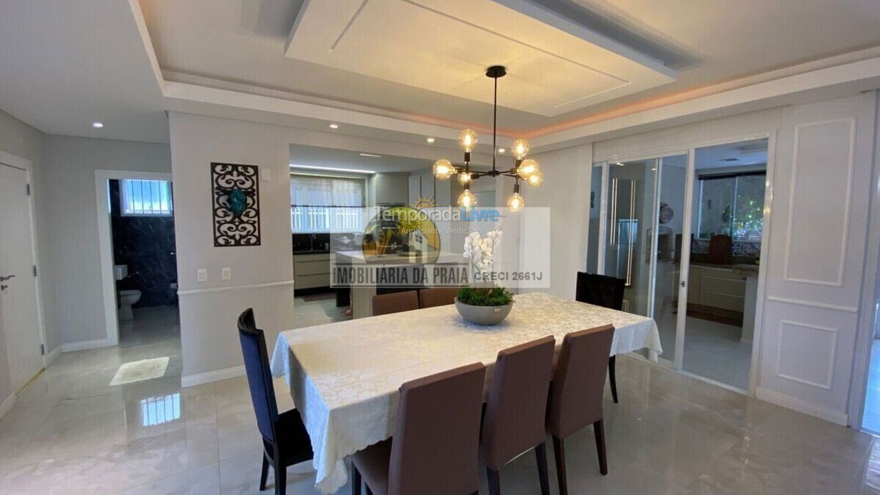 House for vacation rental in Florianopolis (Jurerê Internacional)