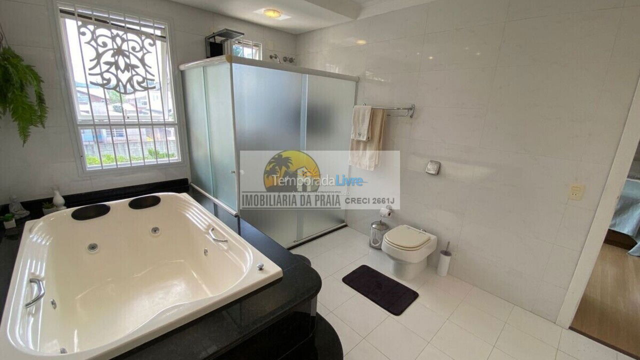 House for vacation rental in Florianopolis (Jurerê Internacional)