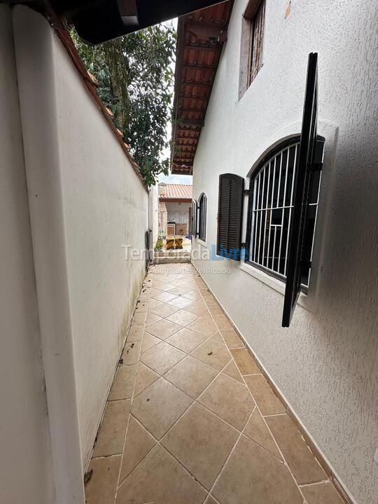 House for vacation rental in Bertioga (Praia do Indaiá)