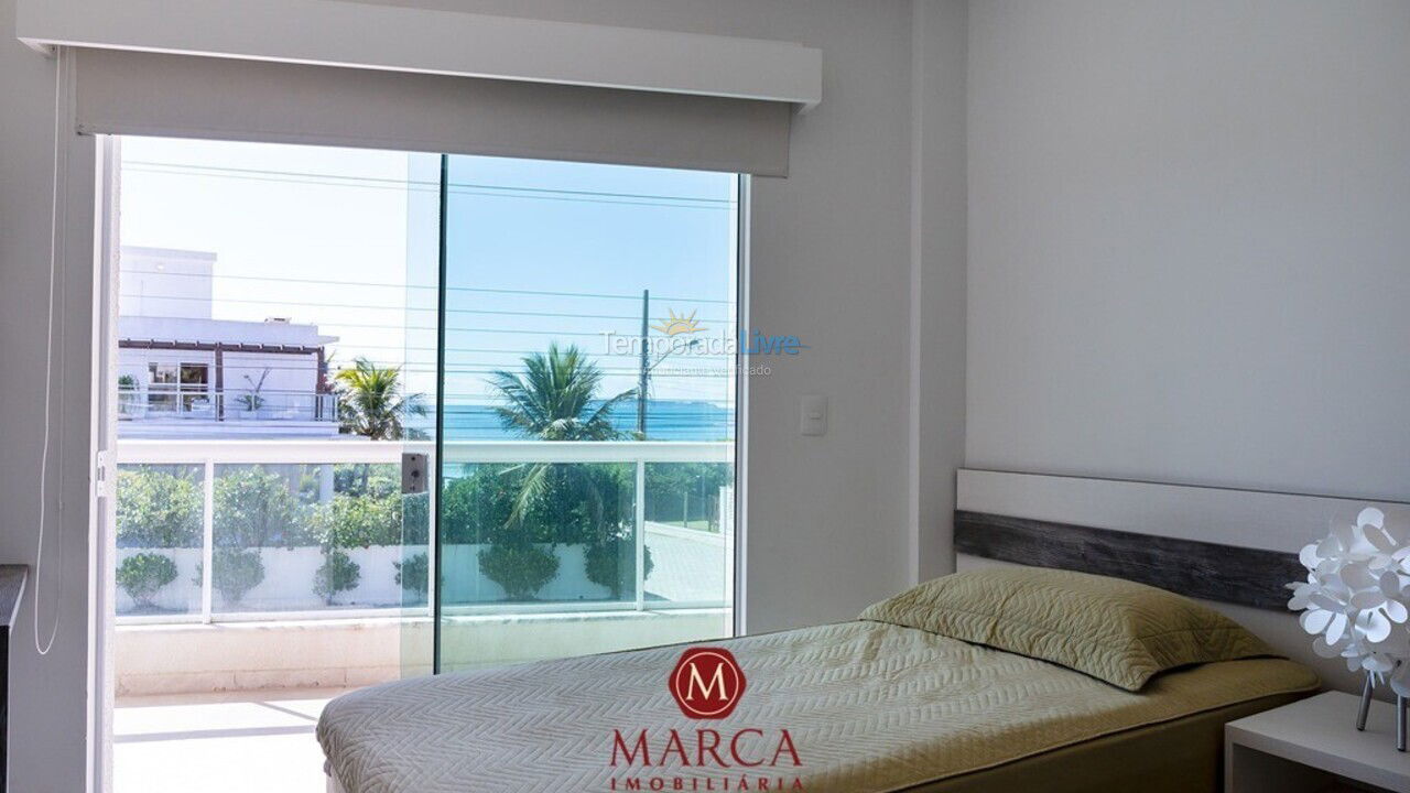 Apartamento para aluguel de temporada em Bombinhas (Praia de Canto Grande Mar de Fora)