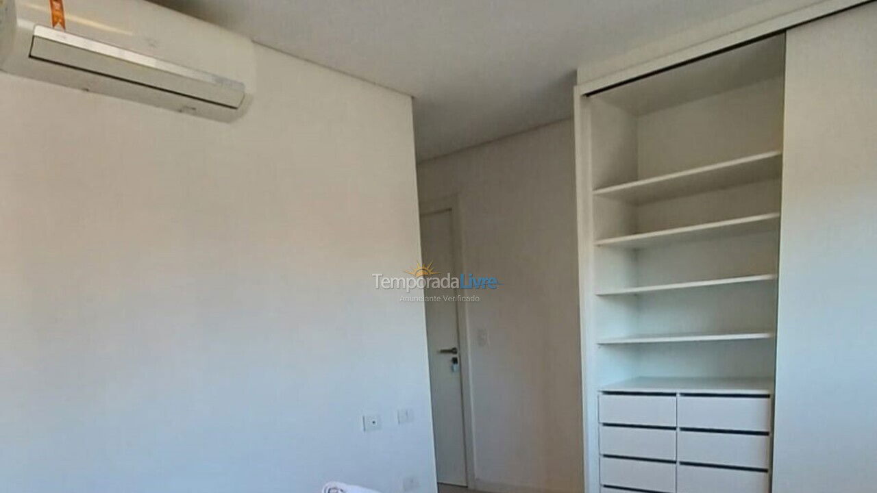 Apartamento para aluguel de temporada em Florianopolis (Canasvieiras)