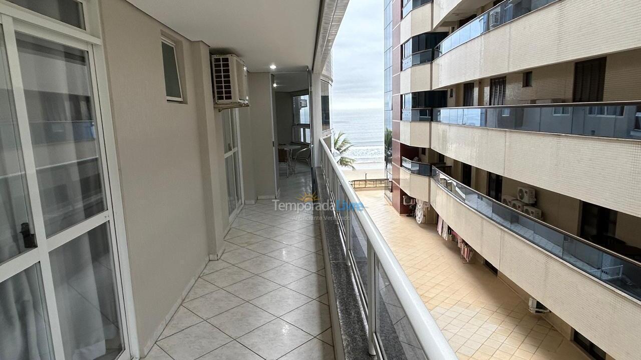 Apartment for vacation rental in Itapema (Centro)