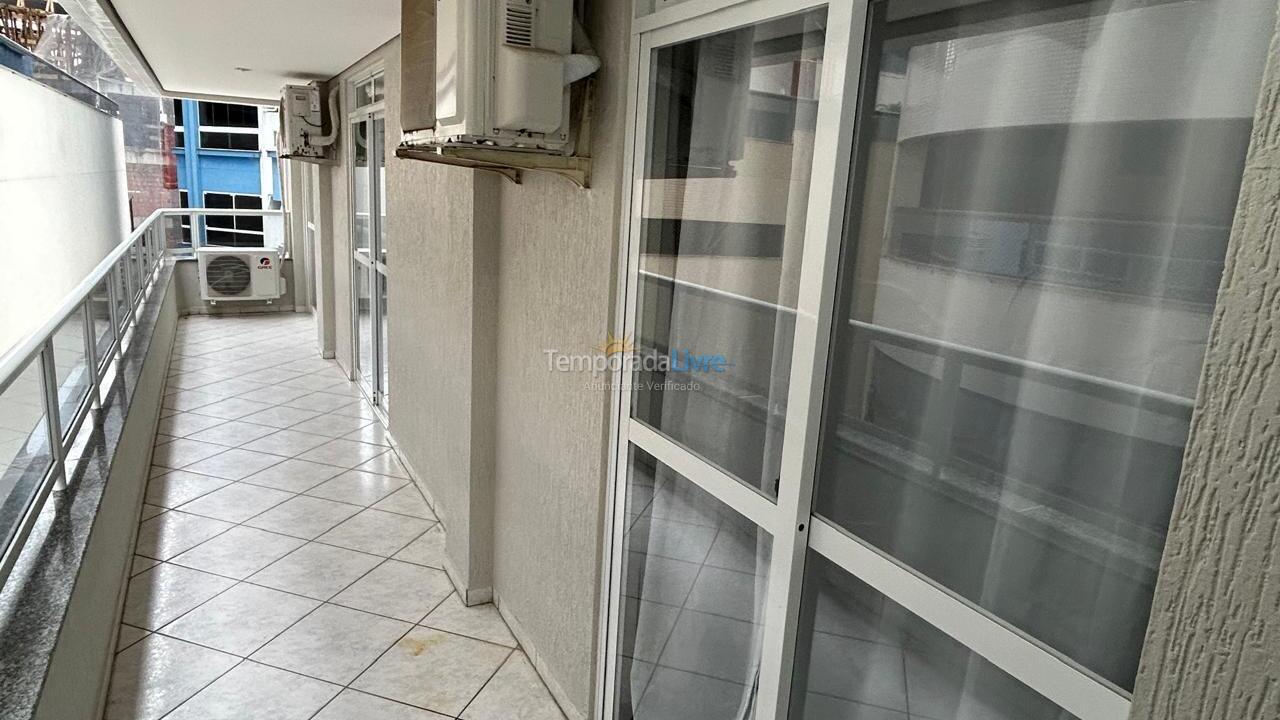 Apartment for vacation rental in Itapema (Centro)