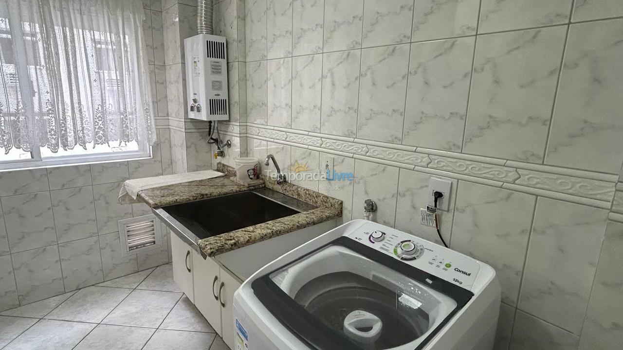 Apartment for vacation rental in Itapema (Centro)