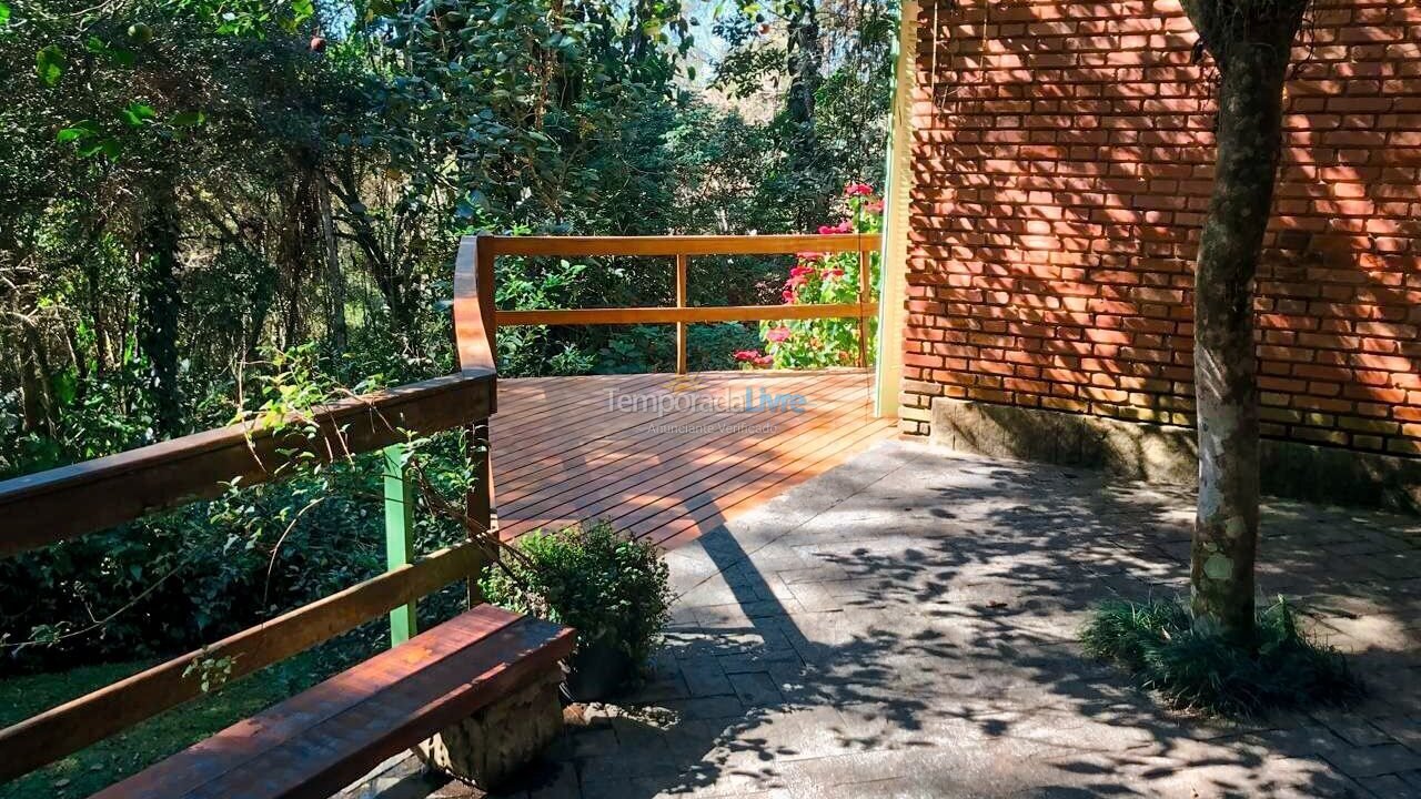 Casa para aluguel de temporada em Cotia (Taboleiro Verde)