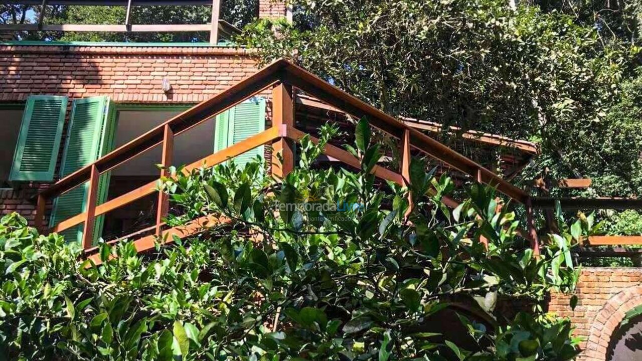 Casa para alquiler de vacaciones em Cotia (Taboleiro Verde)