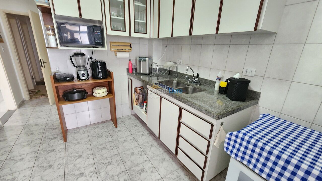 Apartamento para aluguel de temporada em Guarujá (Pitangueiras)