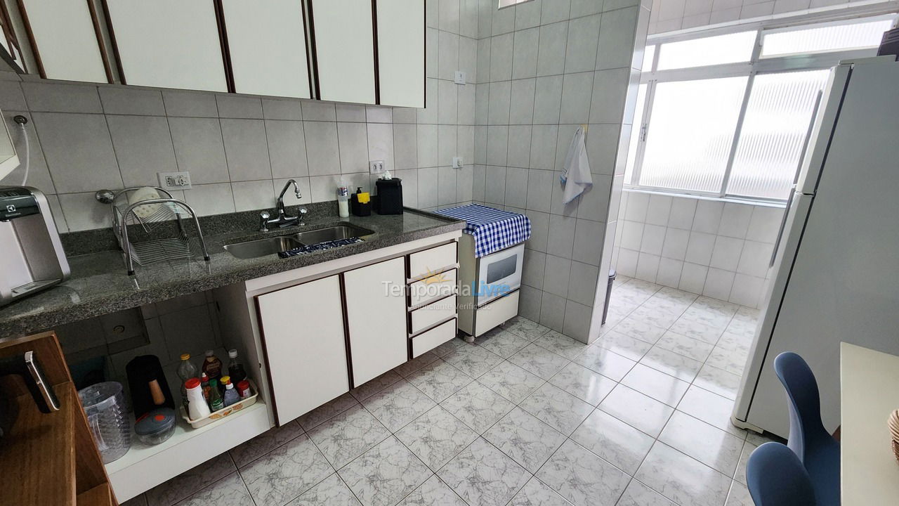 Apartamento para aluguel de temporada em Guarujá (Pitangueiras)