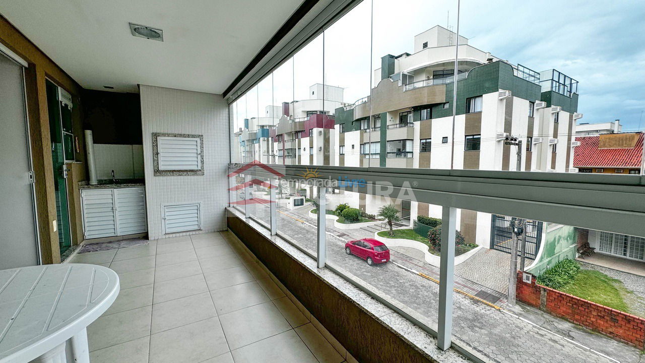 Apartamento para aluguel de temporada em Bombinhas (Praia de Bombas)