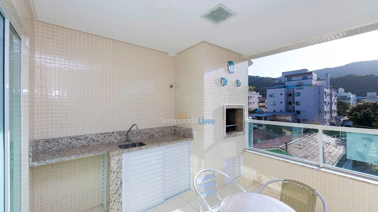 Apartment for vacation rental in Bombinhas (Praia de Bombas)