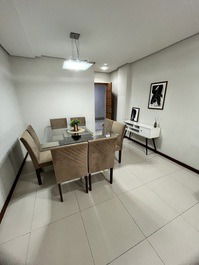 03 Rooms with Air-conditioning, Praia do Morro, Wifi for up to 06 people.