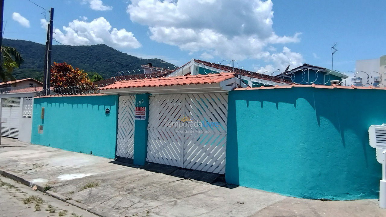 Casa para aluguel de temporada em Caraguatatuba (Martim de Sá)