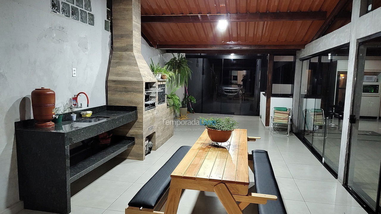 Casa para alquiler de vacaciones em Navegantes (Meia Praia)