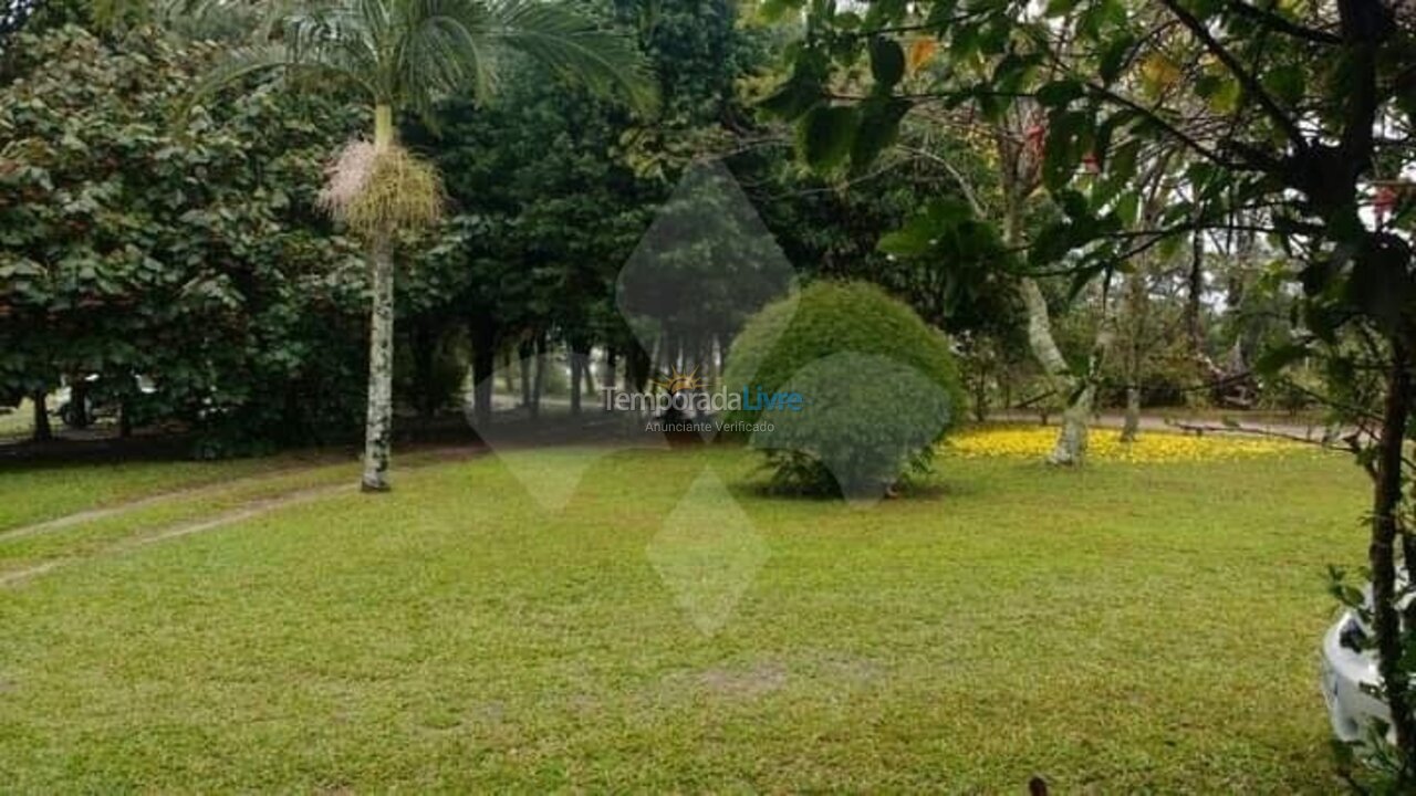 Casa para aluguel de temporada em Imbituba (Lagoa de Cima de Ibiraquera Entre Imbituba E Garopaba)