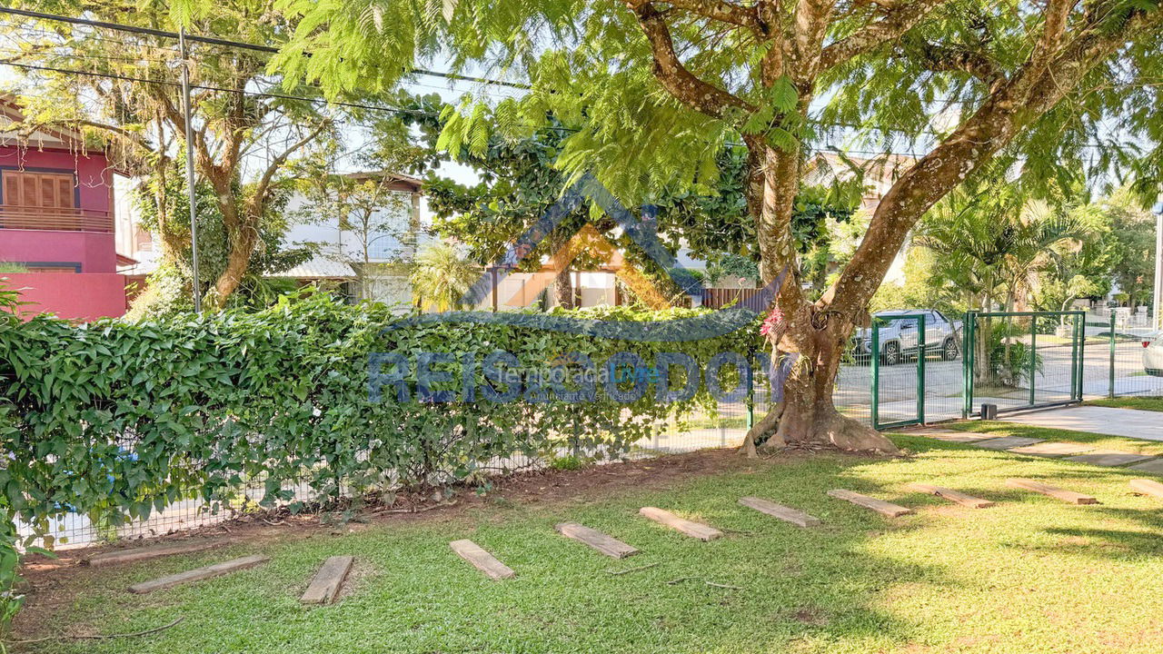 Casa para aluguel de temporada em Florianopolis (Jurerê Internacional)