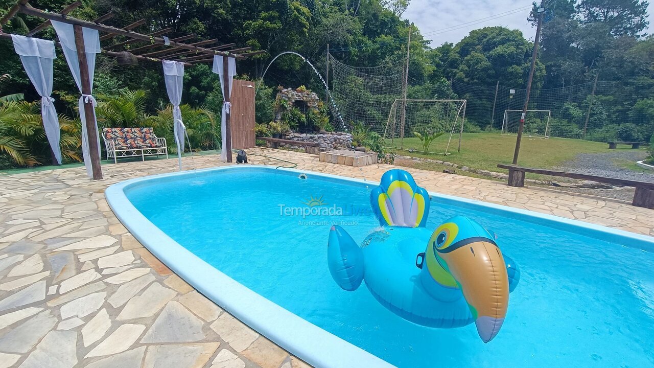 Casa para aluguel de temporada em São Lourenço da Serra (Paiol do Meio)