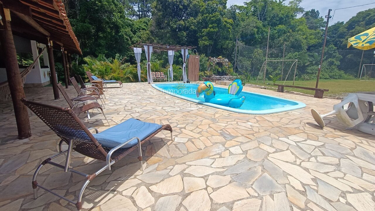 Casa para alquiler de vacaciones em São Lourenço da Serra (Paiol do Meio)