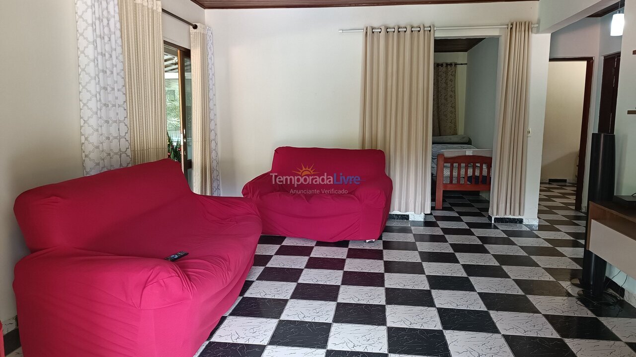 House for vacation rental in São Lourenço da Serra (Triângulo Azul)