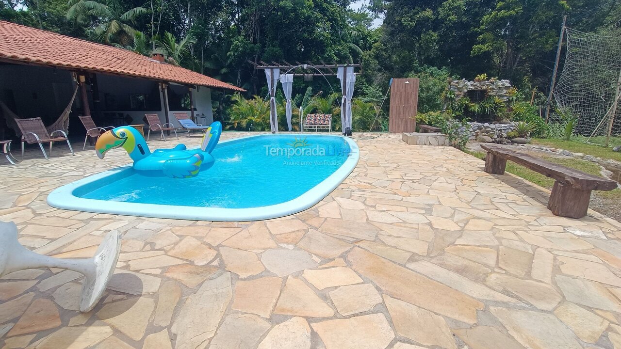 Casa para alquiler de vacaciones em São Lourenço da Serra (Paiol do Meio)