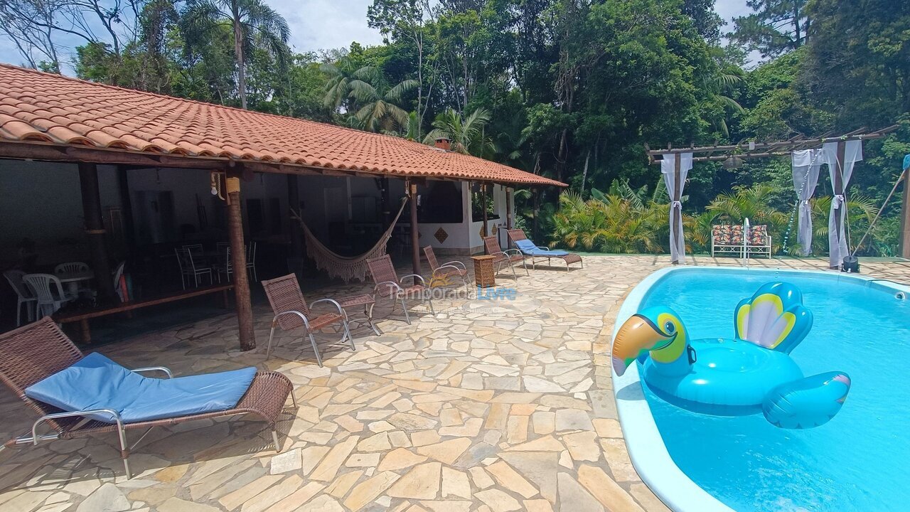 Casa para alquiler de vacaciones em São Lourenço da Serra (Paiol do Meio)