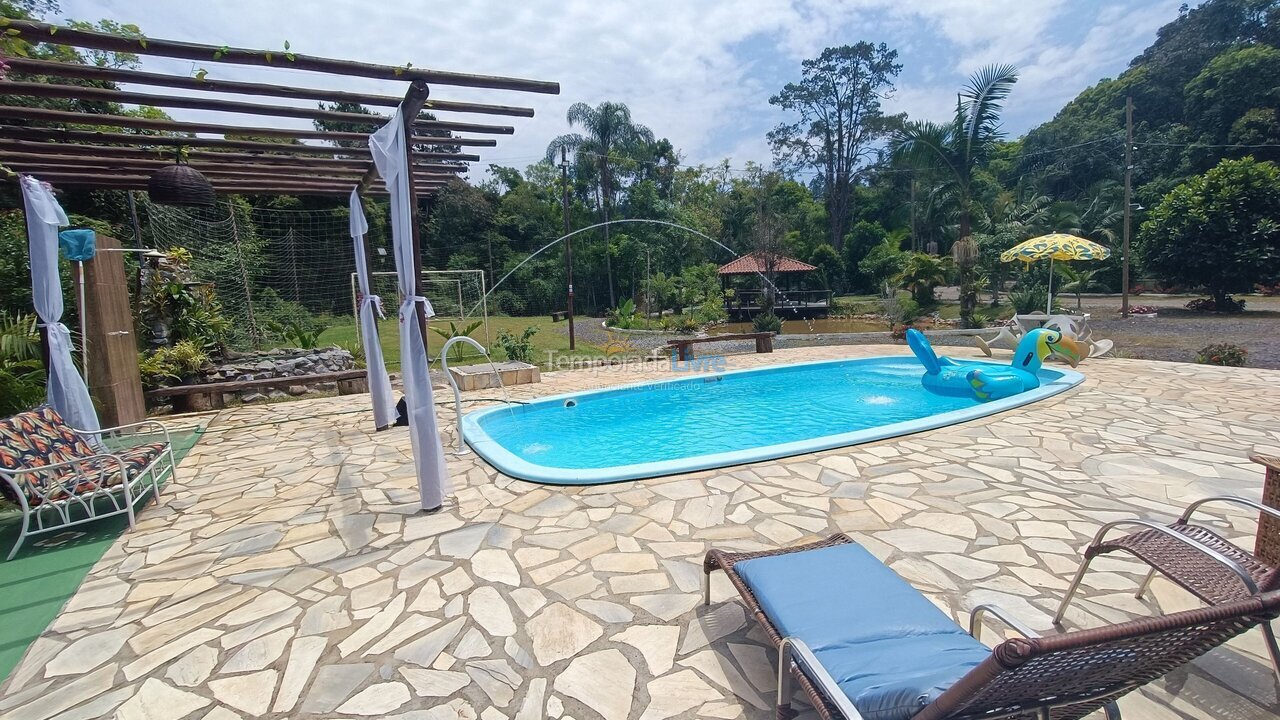 Casa para alquiler de vacaciones em São Lourenço da Serra (Paiol do Meio)