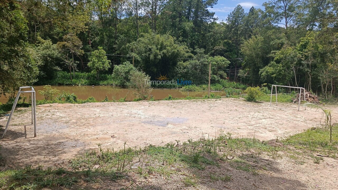 Casa para alquiler de vacaciones em São Lourenço da Serra (Triângulo Azul)