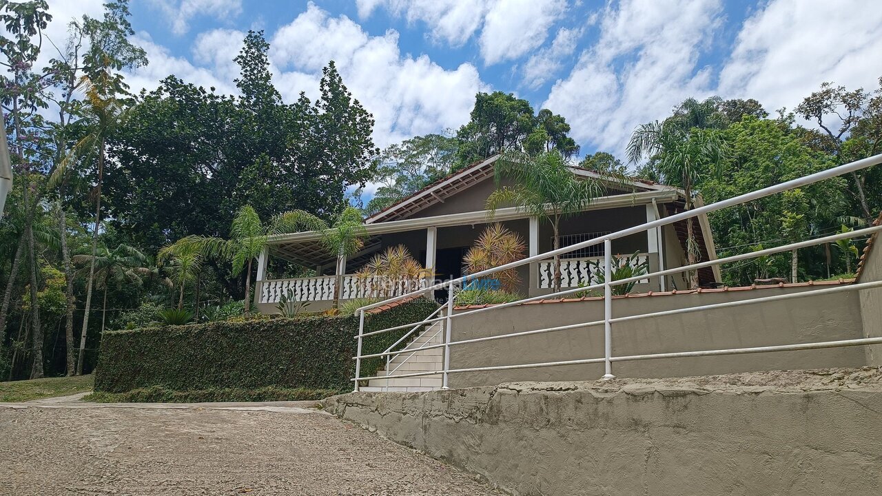 House for vacation rental in São Lourenço da Serra (Triângulo Azul)