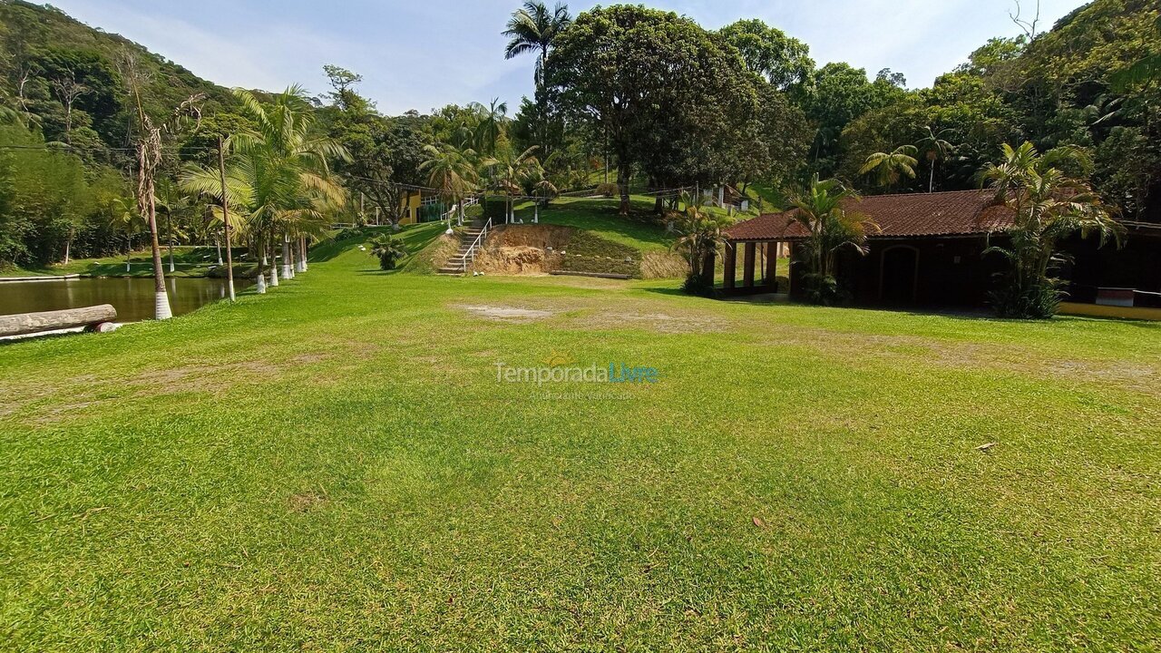 Casa para aluguel de temporada em Juquitiba (Pires)