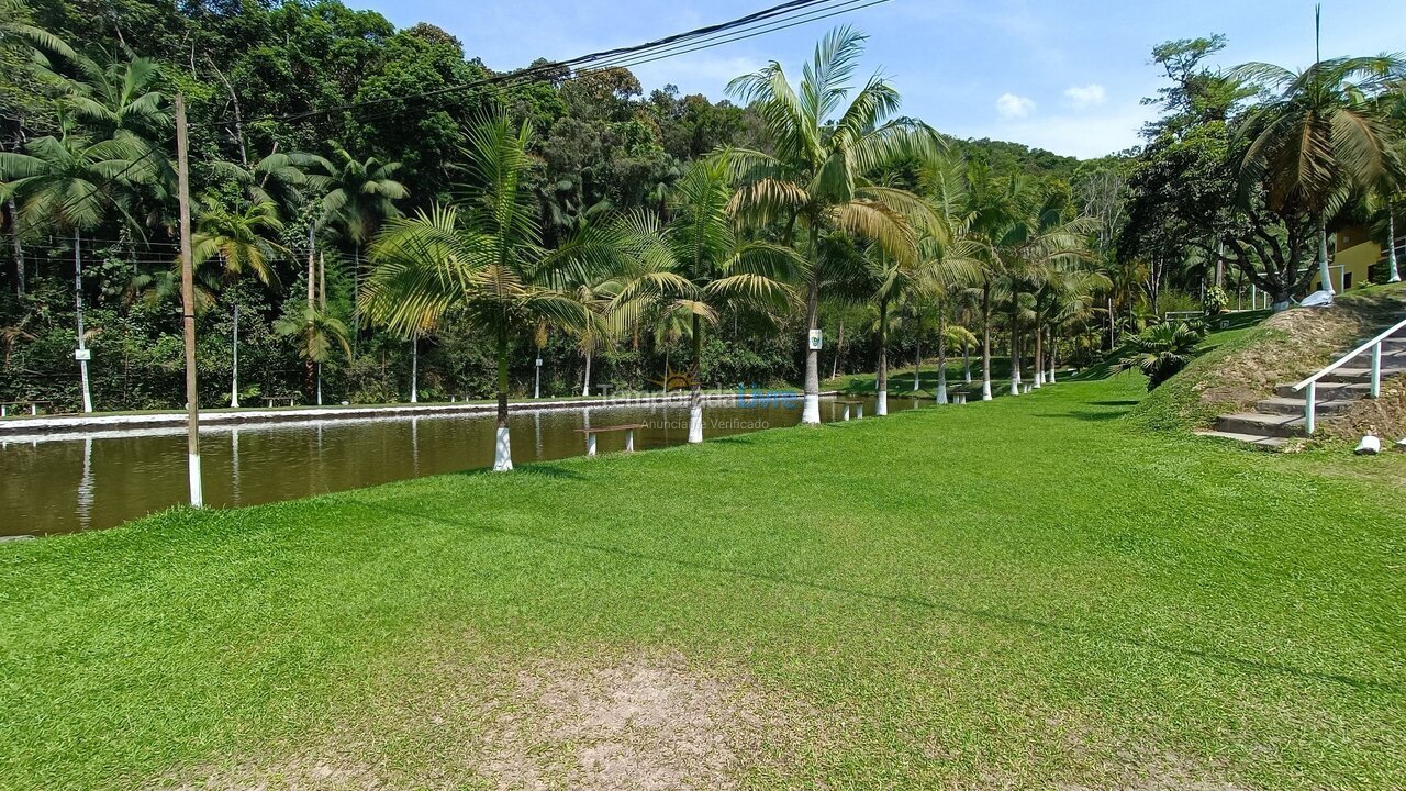 Casa para aluguel de temporada em Juquitiba (Pires)