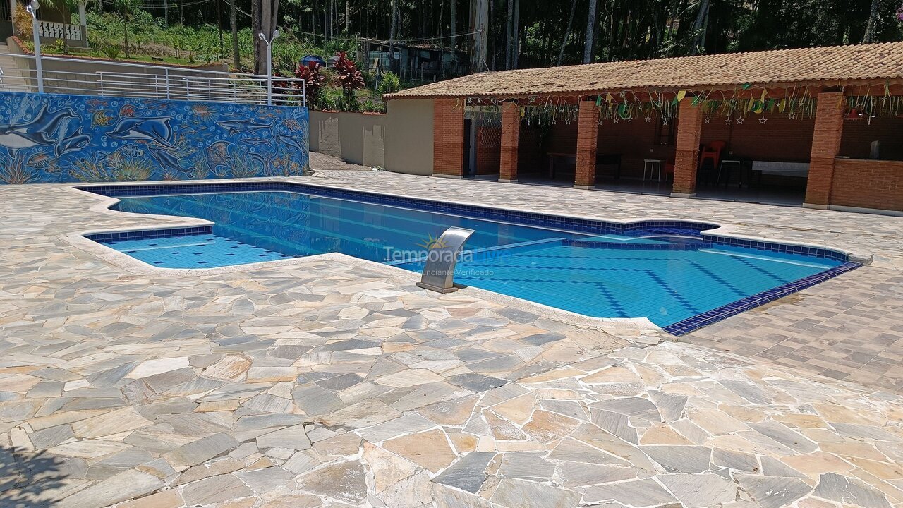 Casa para alquiler de vacaciones em São Lourenço da Serra (Triângulo Azul)