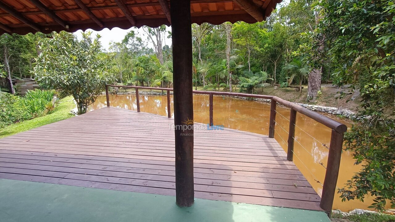 Casa para aluguel de temporada em São Lourenço da Serra (Paiol do Meio)