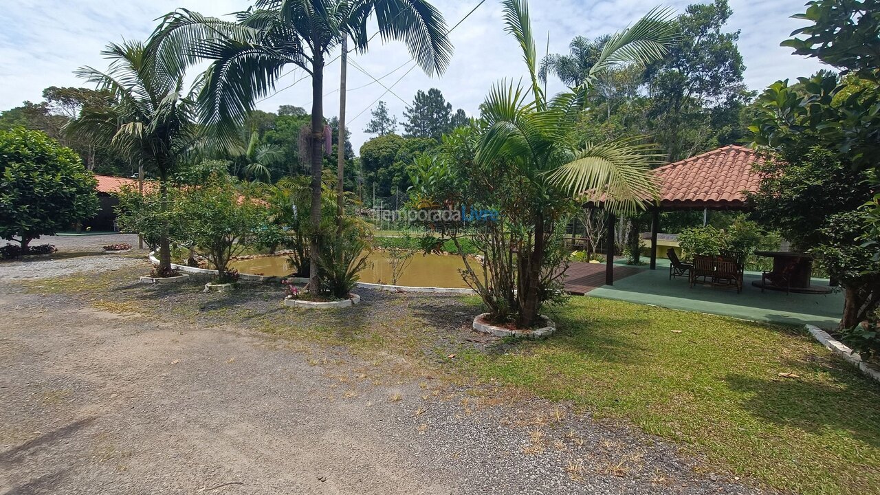 Casa para alquiler de vacaciones em São Lourenço da Serra (Paiol do Meio)