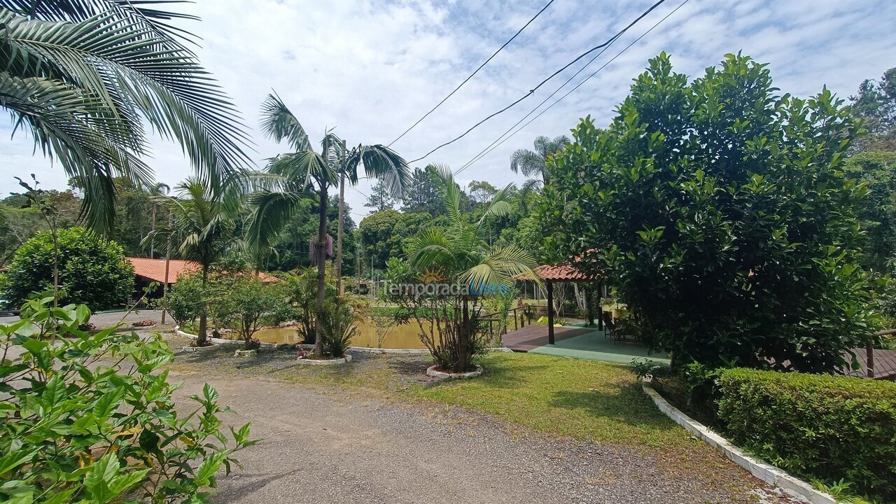 Casa para alquiler de vacaciones em São Lourenço da Serra (Paiol do Meio)