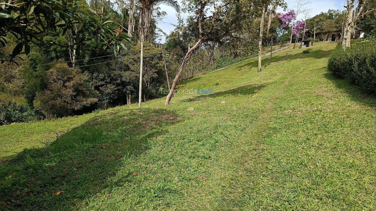 Casa para aluguel de temporada em Juquitiba (Jacuba)