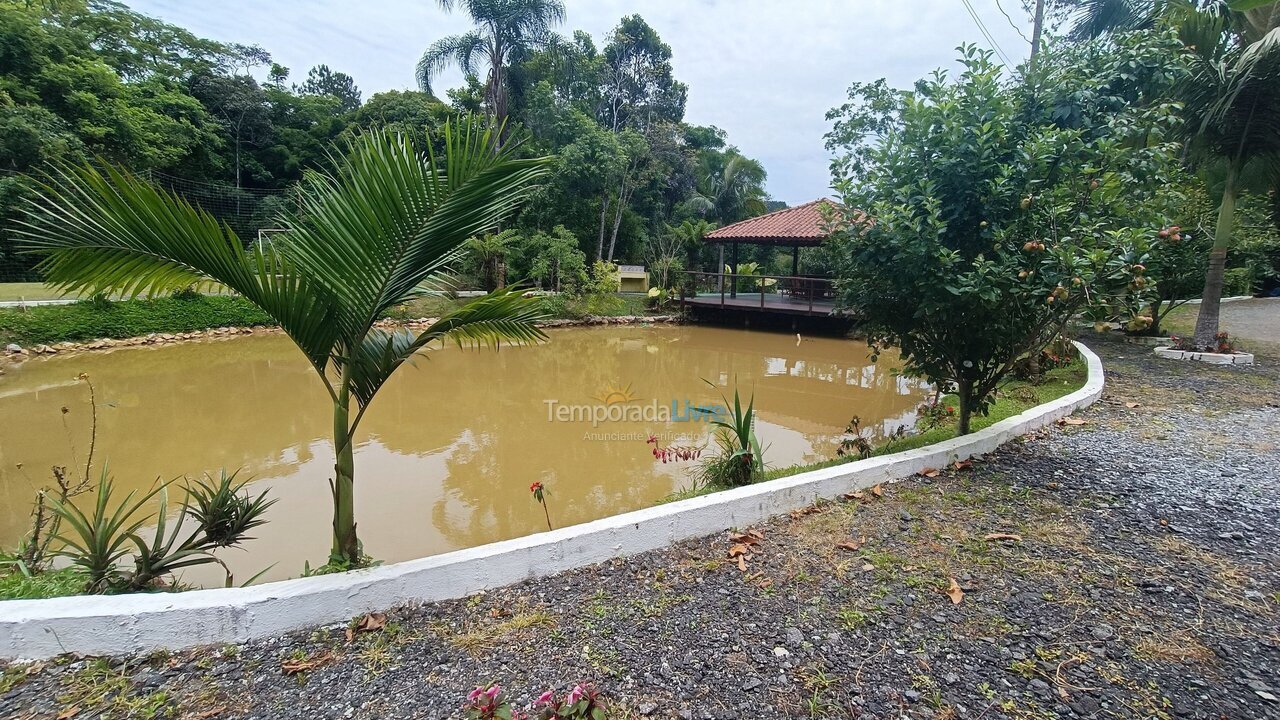 Casa para alquiler de vacaciones em São Lourenço da Serra (Paiol do Meio)