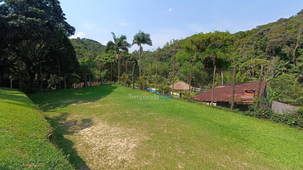 Casa para aluguel de temporada em Juquitiba (Pires)