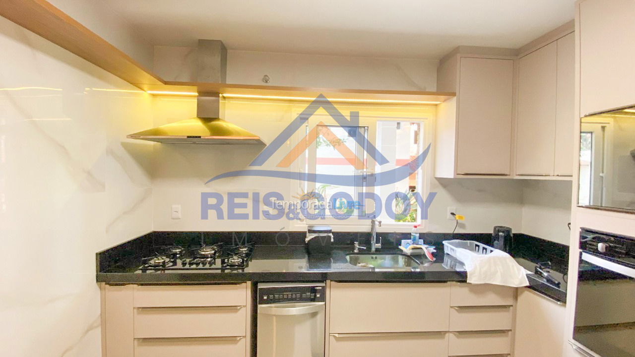 Casa para alquiler de vacaciones em Florianópolis (Jurere Tradicional)