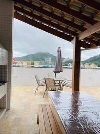 Apartment in Praia das Toninhas very close to the sea