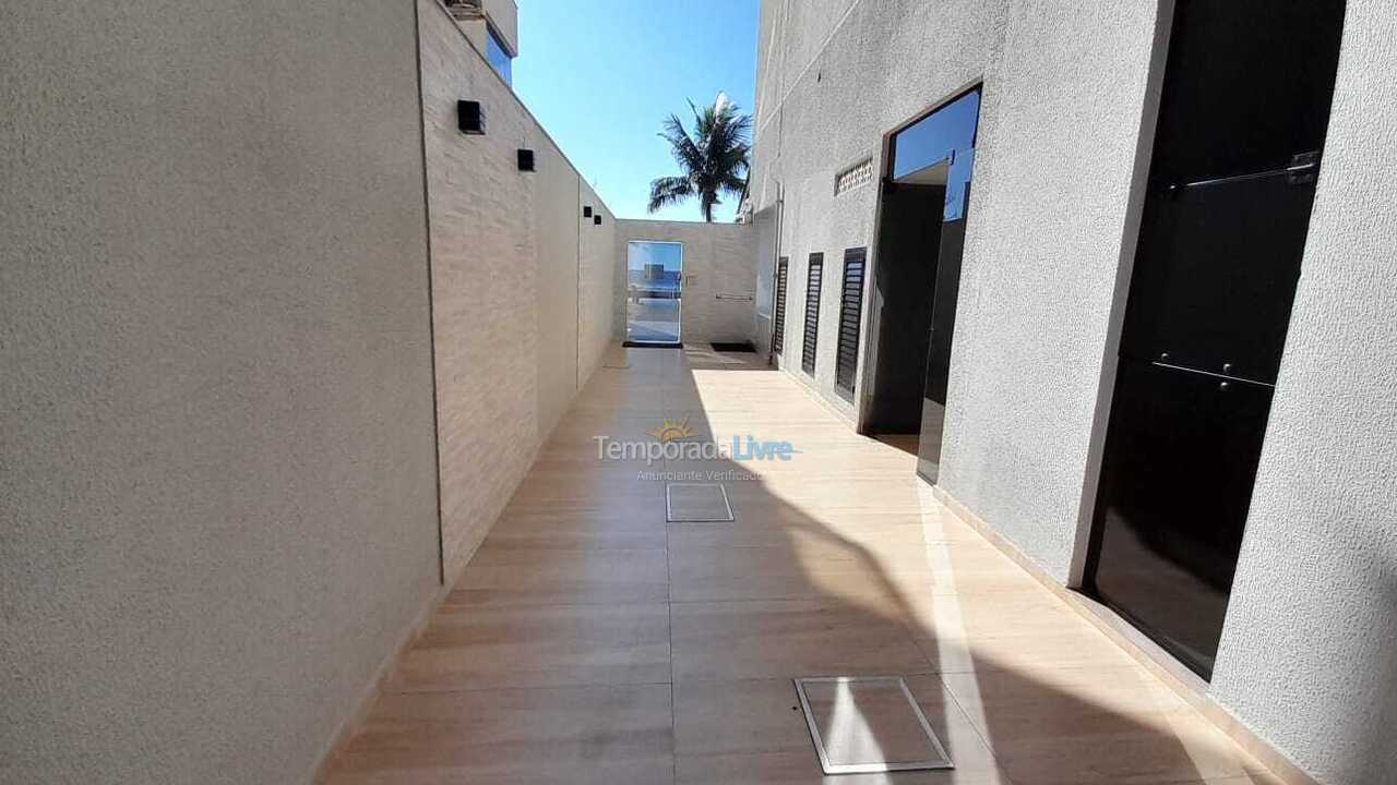 Apartamento para aluguel de temporada em Itapema (Meia Praia)