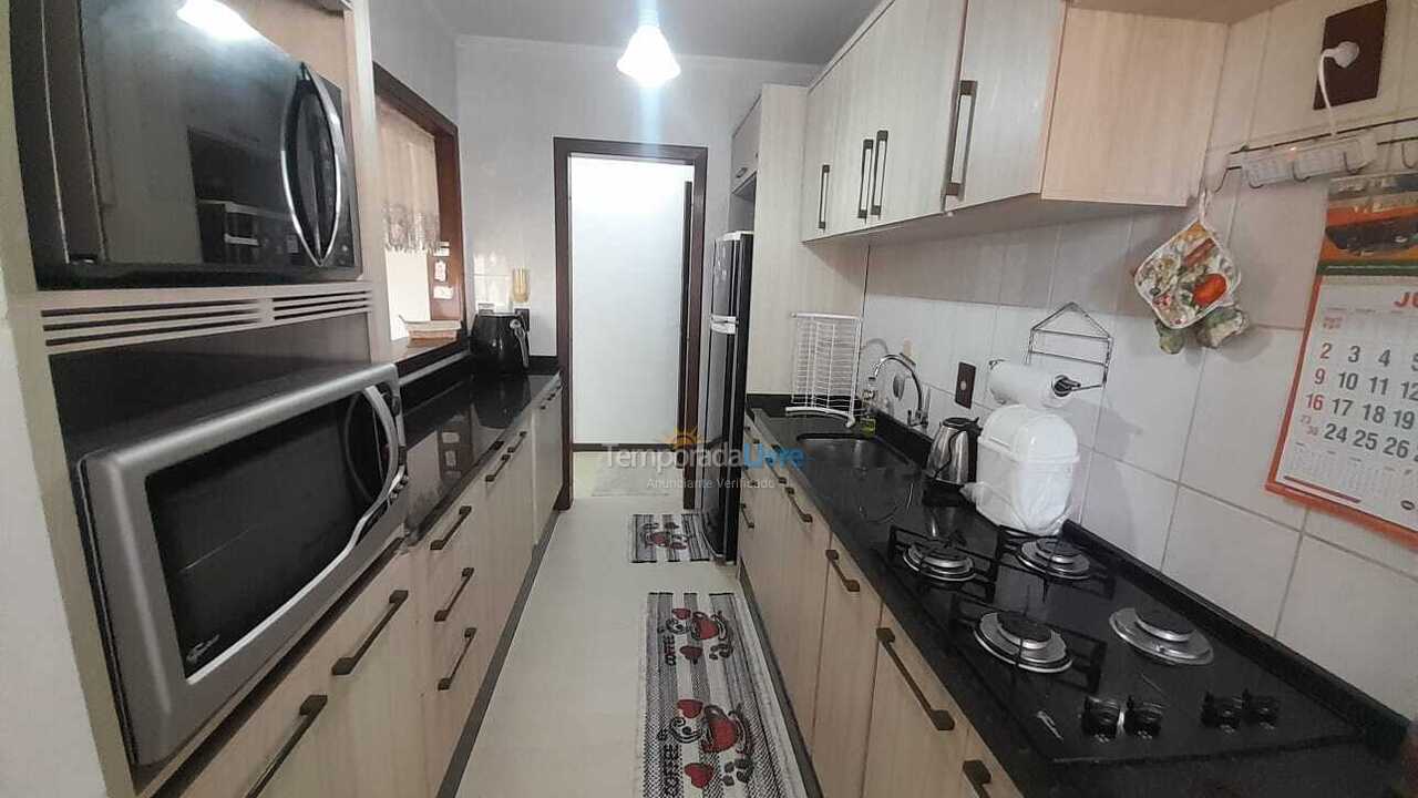 Apartamento para alquiler de vacaciones em Itapema (Meia Praia)