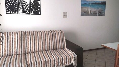 Beautiful 1-bedroom apartment 100 meters from the sea