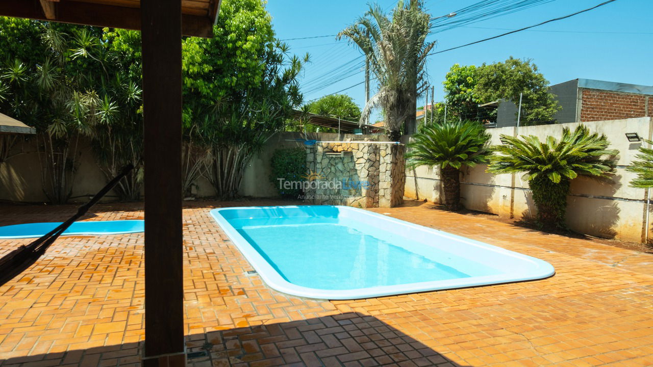 Casa para aluguel de temporada em Foz do Iguaçu (Vila Adriana)