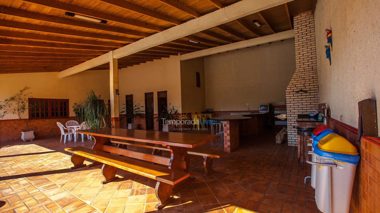 Casa para aluguel de temporada em Foz do Iguaçu (Vila Adriana)