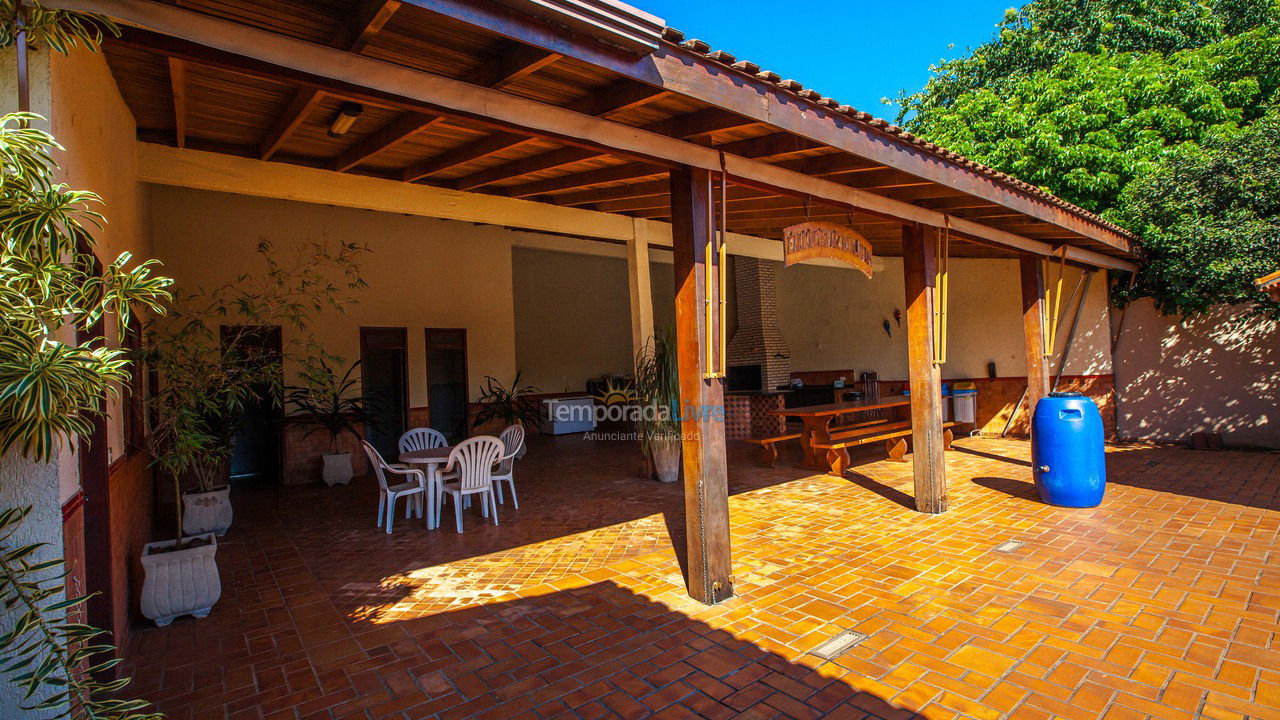 Casa para aluguel de temporada em Foz do Iguaçu (Vila Adriana)