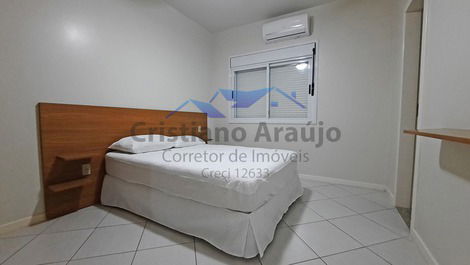 3 bedroom apartment 50 meters from the beach.