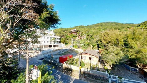 High Standard Duplex Penthouse Just 20m from Lagoinha Beach!