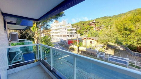 High Standard Duplex Penthouse Just 20m from Lagoinha Beach!