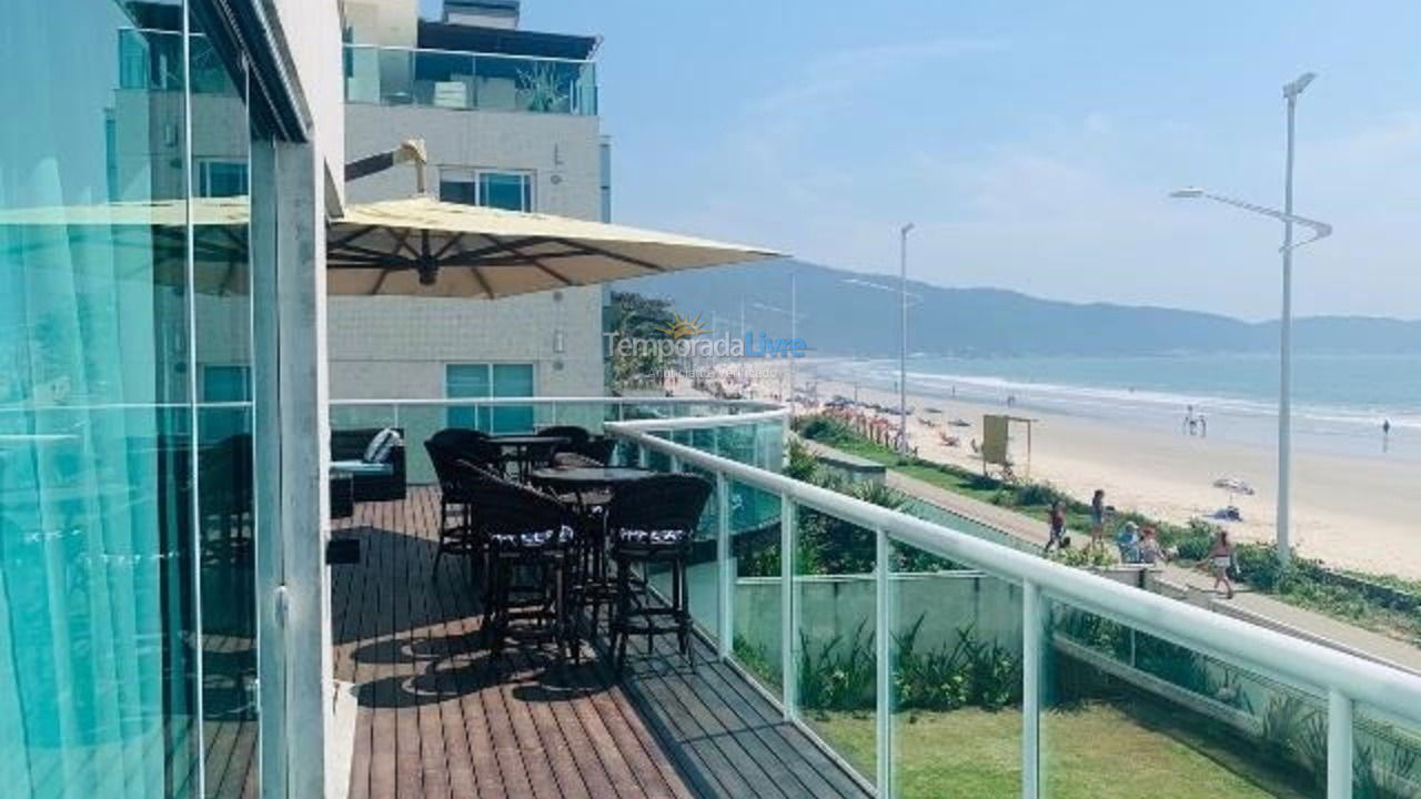 Apartment for vacation rental in Bombinhas (Praia de Bombas)