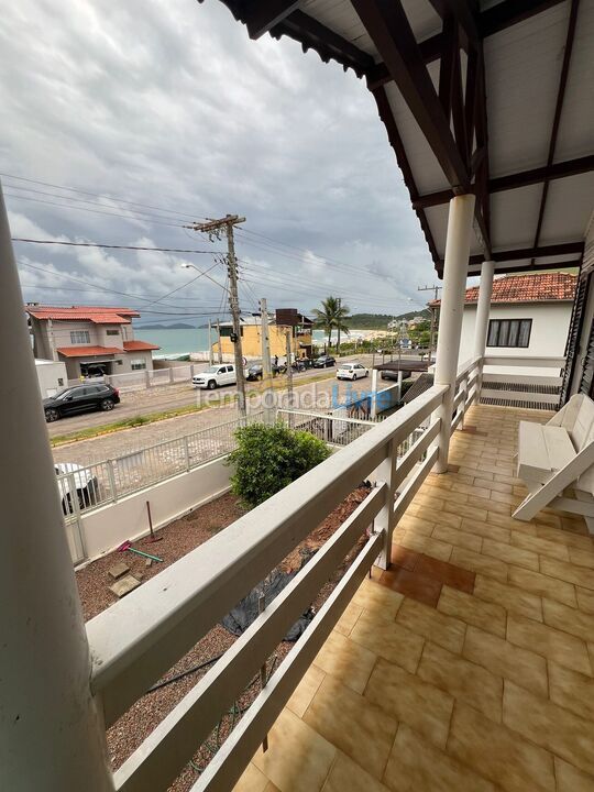 Casa para alquiler de vacaciones em Bombinhas (Praia de Quatro Ilhas)