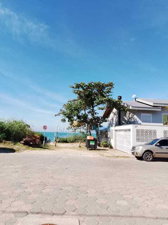 Casa para alquiler de vacaciones em Bombinhas (Praia de Quatro Ilhas)